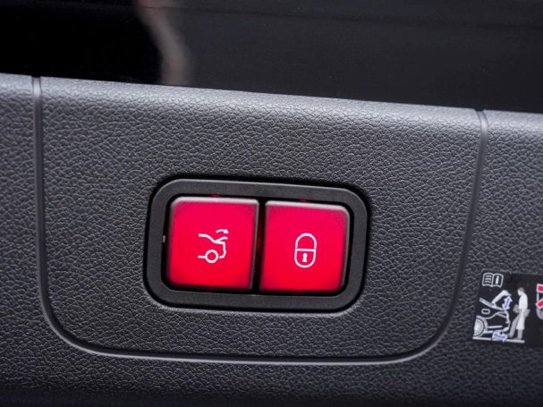 Mercedes-Benz CLA 200 AMG Night MBUXNavi Panorama Memory SHZ