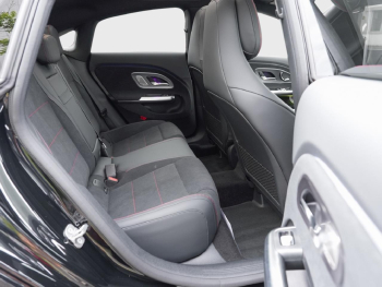 Mercedes-Benz CLA 200 AMG Night Panorama Memory Burmester