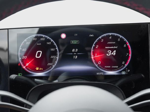 Mercedes-Benz CLA 200 AMG Night Panorama Memory Burmester