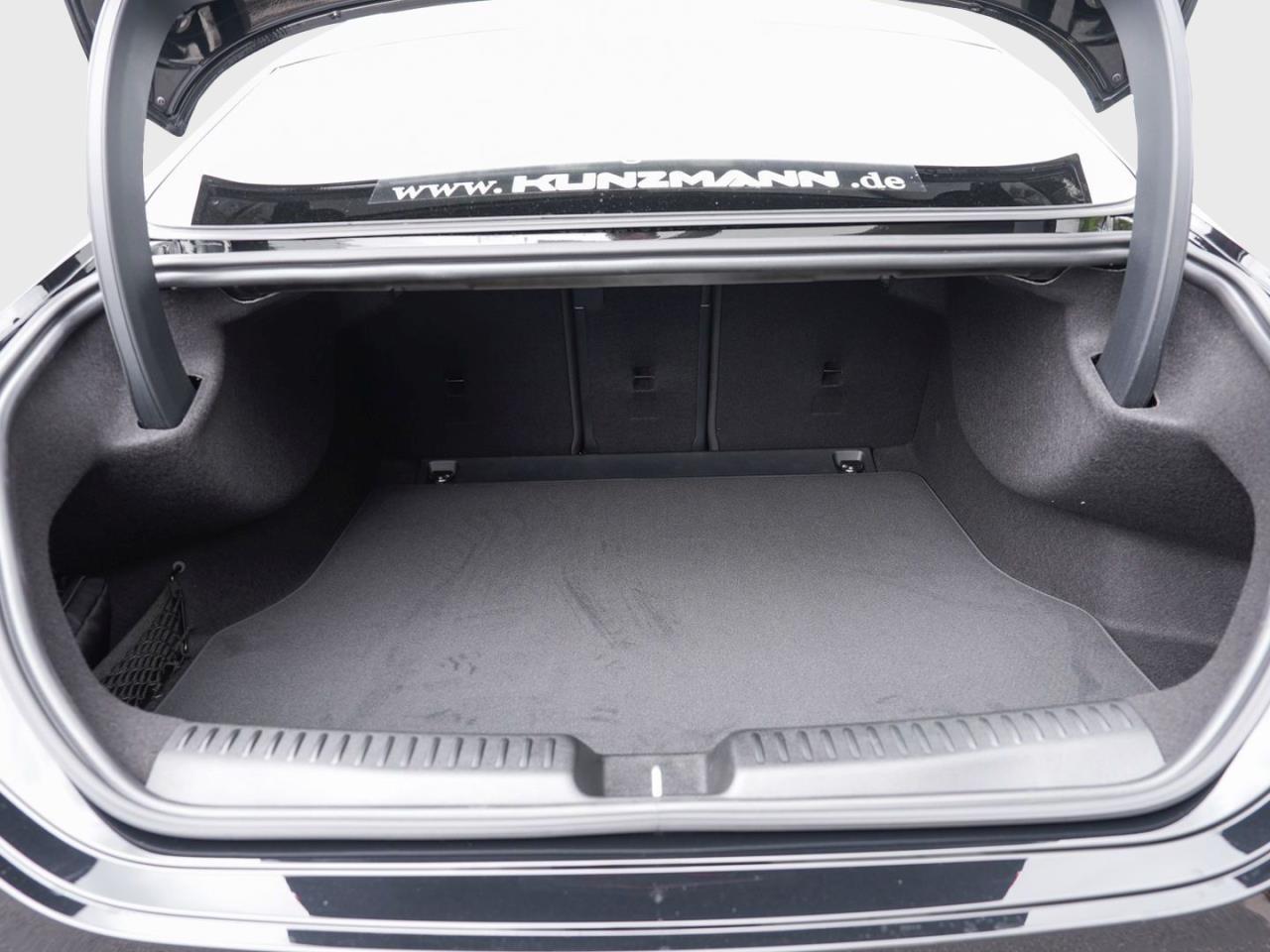 Mercedes-Benz CLA 200 AMG Night Panorama Memory Burmester