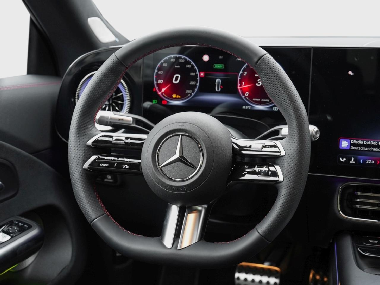 Mercedes-Benz CLA 200 AMG Night Panorama Memory Burmester