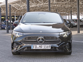 Mercedes-Benz CLA 200 AMG Night Panorama Distronic Kamera AHK