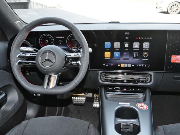 Mercedes-Benz CLA 200 AMG Night Panorama Distronic Kamera AHK