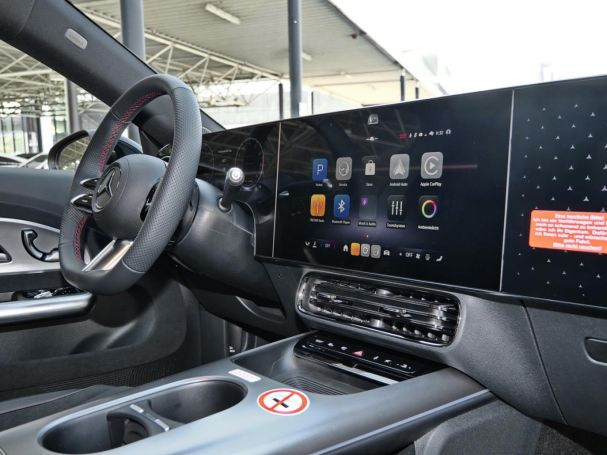 Mercedes-Benz CLA 200 AMG Night Panorama Distronic Kamera AHK