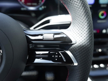 Mercedes-Benz CLA 200 AMG Night MBUXNavi Panorama KeylessGo