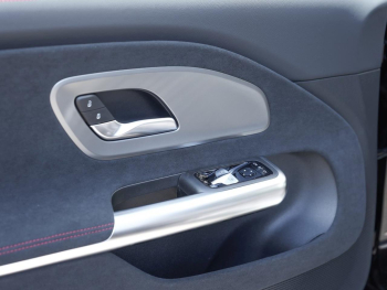 Mercedes-Benz CLA 200 AMG Night MBUXNavi Panorama KeylessGo