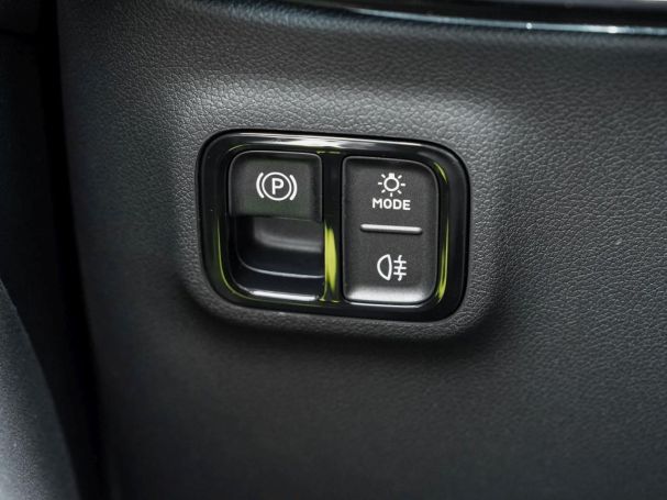 Mercedes-Benz CLA 200 AMG Night Panorama Kamera AHK SpurhalteP