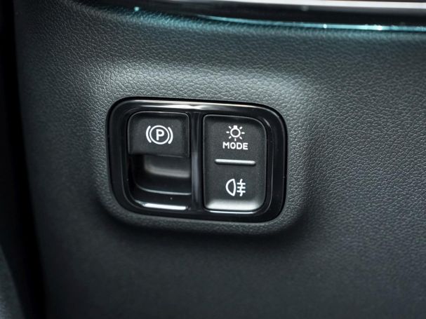 Mercedes-Benz CLA 200 AMG Night Panorama Memory AHK Winter-P