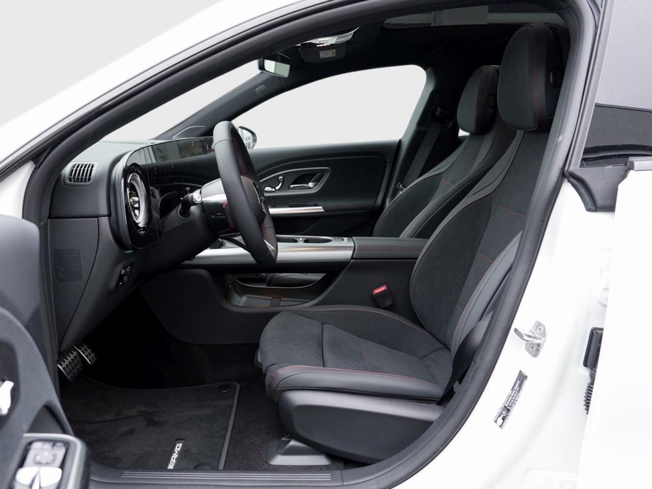 Mercedes-Benz CLA 200 AMG Night Panorama Memory AHK Winter-P