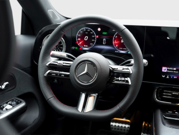 Mercedes-Benz CLA 200 AMG Night Panorama Memory AHK Winter-P