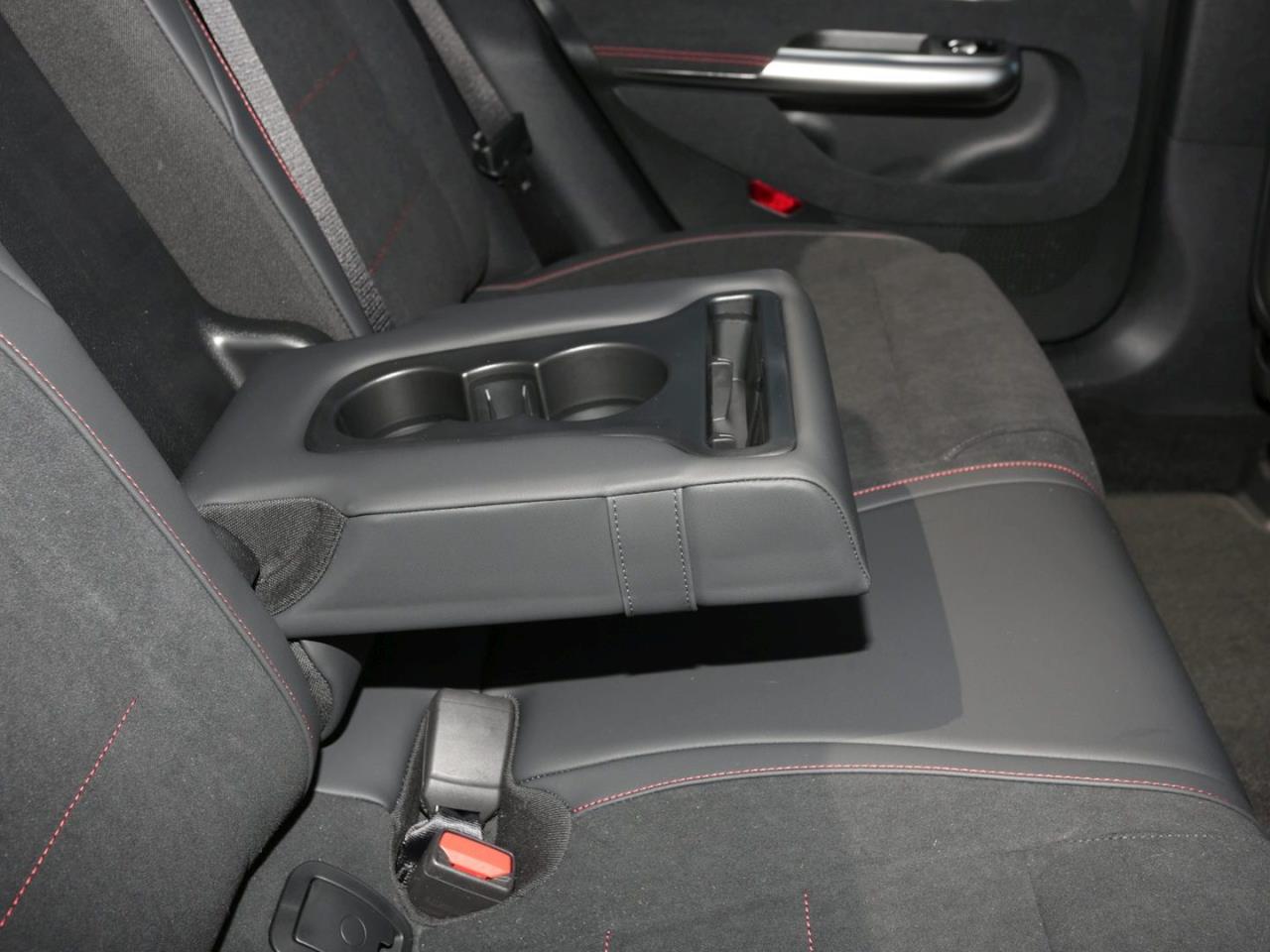 Mercedes-Benz CLA 200 AMG Night Panorama KeylessGo Memory AHK