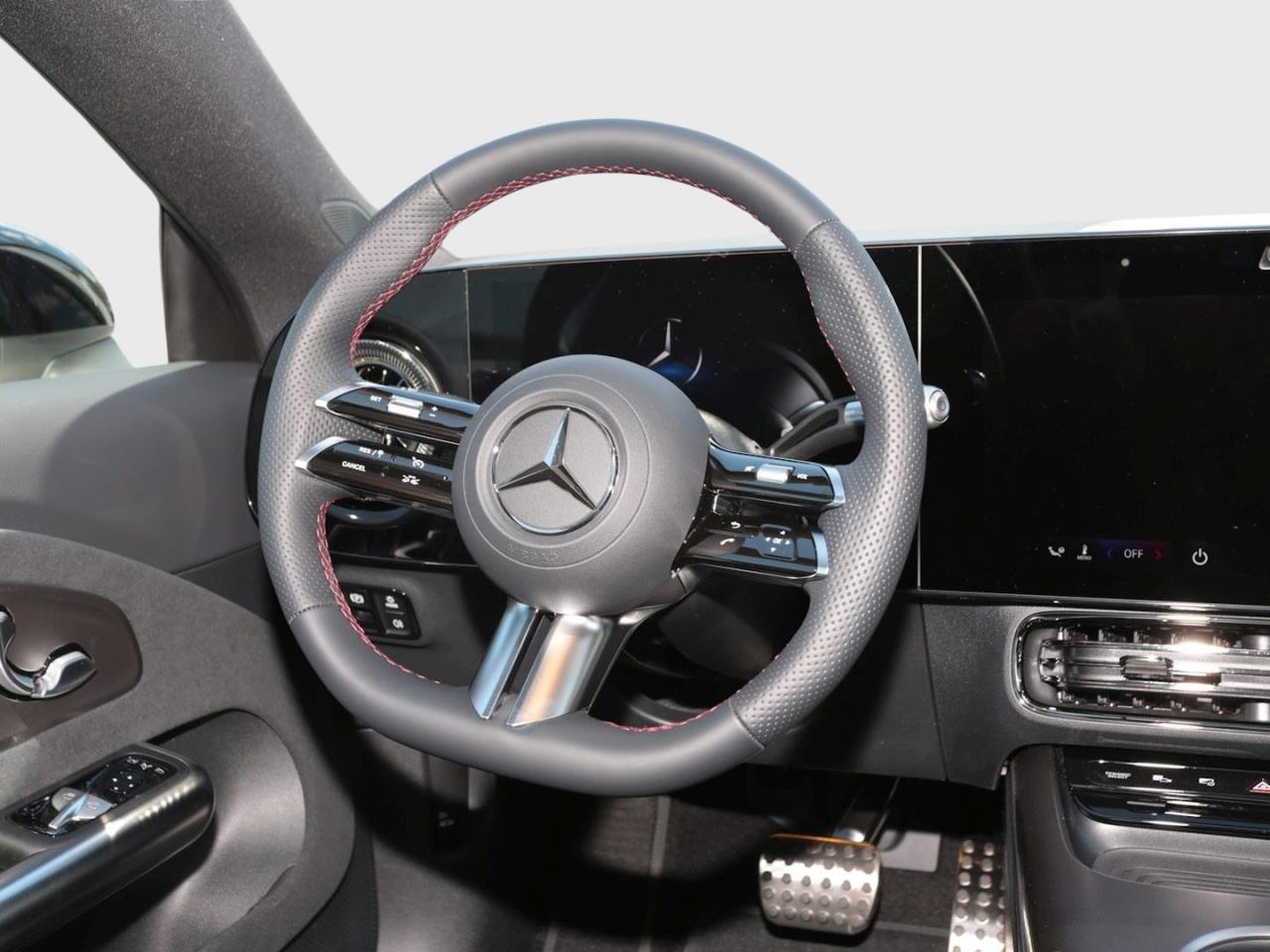 Mercedes-Benz CLA 200 AMG Night Panorama KeylessGo Memory AHK