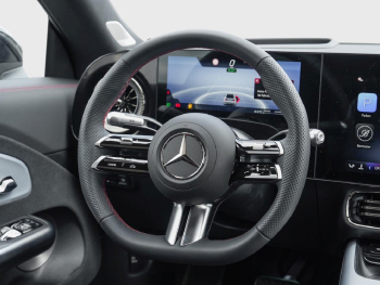 Mercedes-Benz CLA 220 4MATIC AMG Night Panorama Head-Up AHK