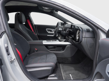 Mercedes-Benz CLA 220 4MATIC AMG Night Panorama Head-Up AHK