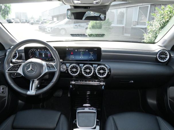 Mercedes-Benz CLA 180 d SB Progressive Navi-Prem Distronic 360
