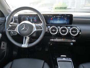 Mercedes-Benz CLA 180 d SB Progressive Navi-Prem Distronic 360