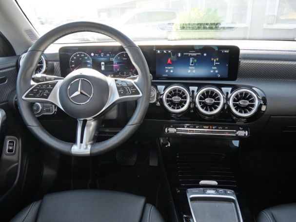 Mercedes-Benz CLA 180 d SB Progressive Navi-Prem Distronic 360