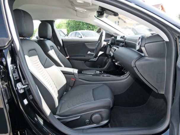 Mercedes-Benz CLA 180 d SB Progressive Navi-Prem Distronic 360