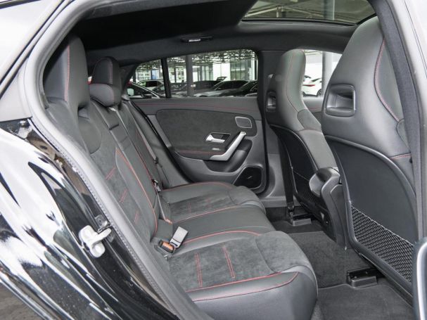 Mercedes-Benz CLA 180 d SB AMG Night Panorama Distronic 360°