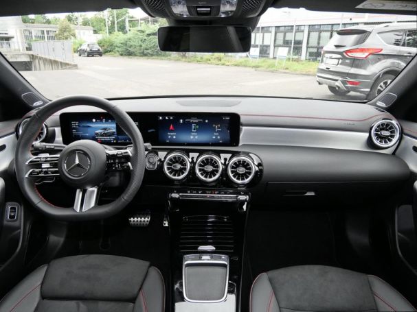 Mercedes-Benz CLA 180 d SB AMG Night Panorama Distronic 360°