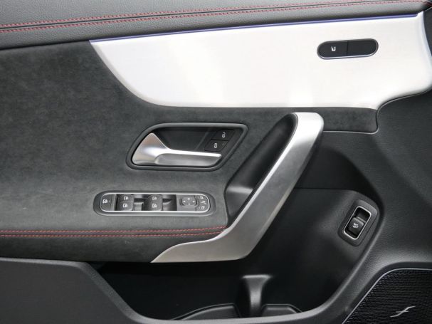 Mercedes-Benz CLA 180 d SB AMG Night Panorama Distronic 360°
