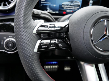 Mercedes-Benz CLA 180 d SB AMG Night Panorama Distronic 360°