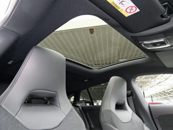 Mercedes-Benz CLA 180 d SB AMG Night Panorama Distronic 360°