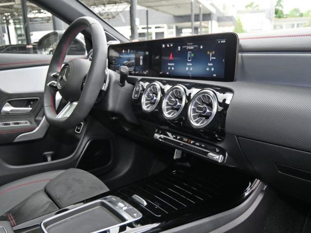 Mercedes-Benz CLA 180 d SB AMG Night Panorama Distronic 360°