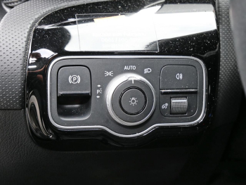 Mercedes-Benz CLA 200 d SB Progressive Kamera Navi Klima SHZ