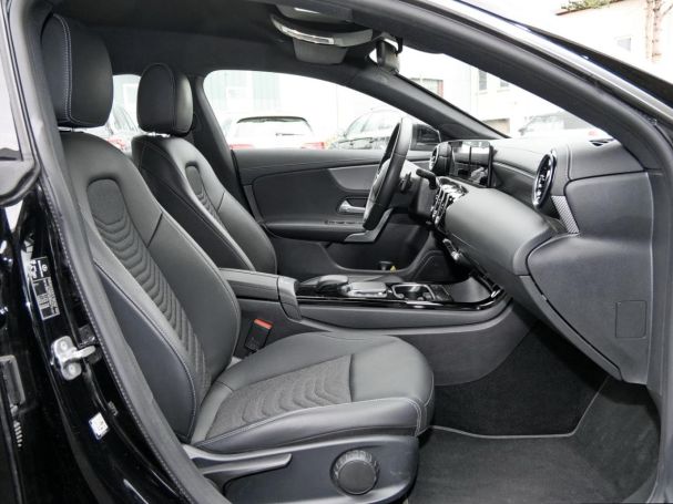 Mercedes-Benz CLA 200 d SB Progressive Kamera Navi Klima SHZ