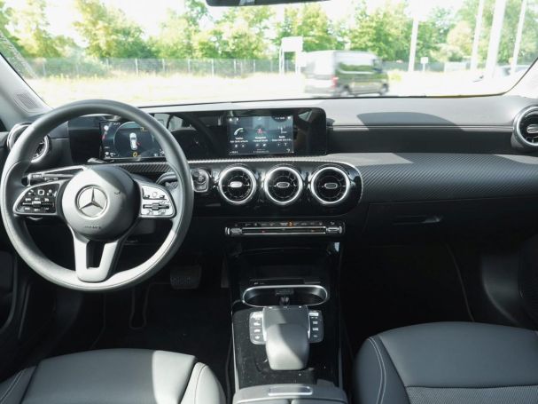 Mercedes-Benz CLA 200 d SB Standheizung Kamera Spiegel ParkA