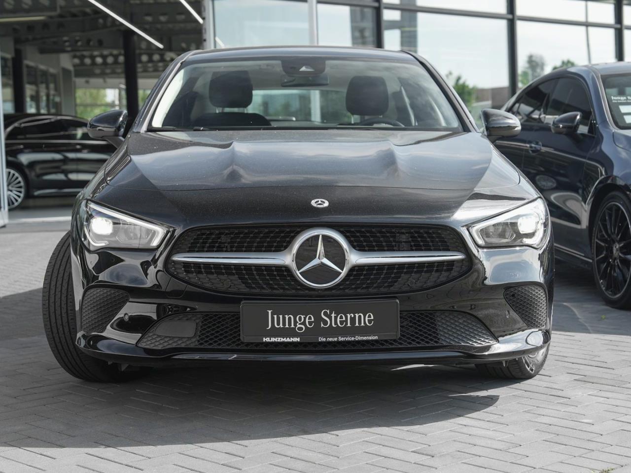 Mercedes-Benz CLA 200 d SB Standheizung Kamera Spiegel ParkA