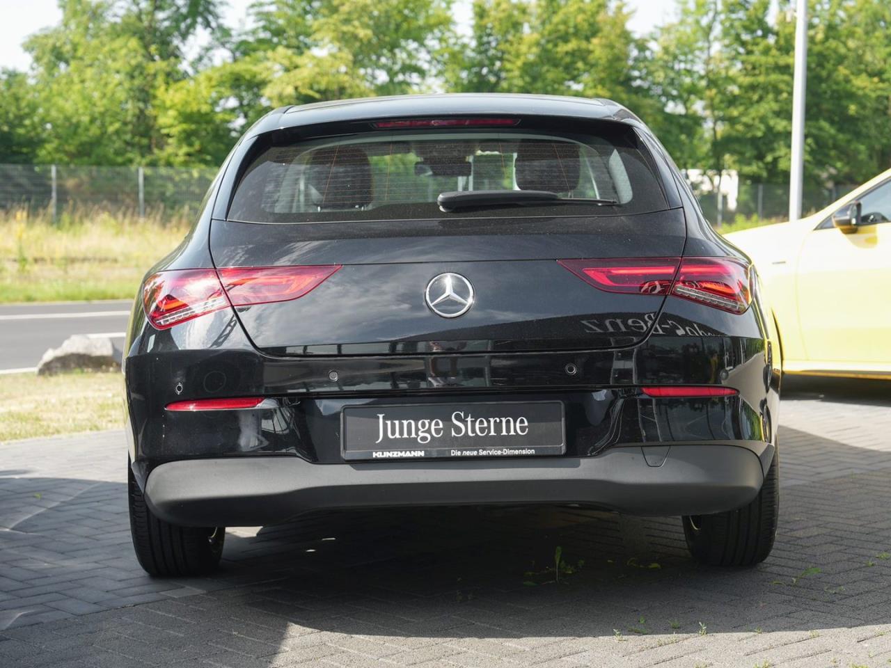 Mercedes-Benz CLA 200 d SB Standheizung Kamera Spiegel ParkA