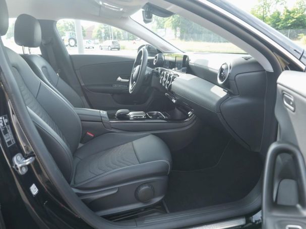 Mercedes-Benz CLA 200 d SB Standheizung Kamera Spiegel ParkA