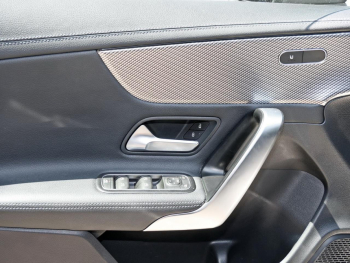 Mercedes-Benz CLA 200 d SB Progressive MBUX Navi AHK