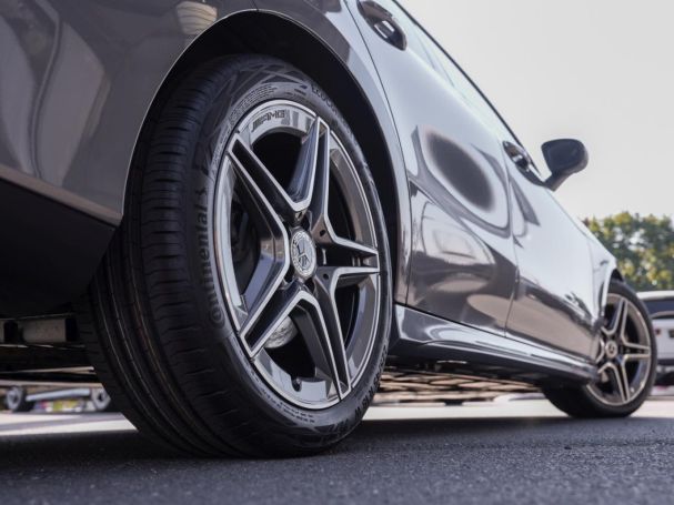 Mercedes-Benz CLA 200 SB AMG Panorama Distronic Kamera