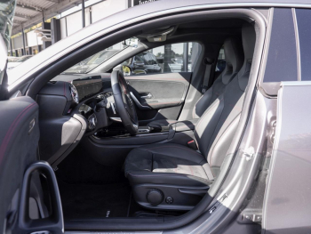 Mercedes-Benz CLA 200 SB AMG Panorama Distronic Kamera