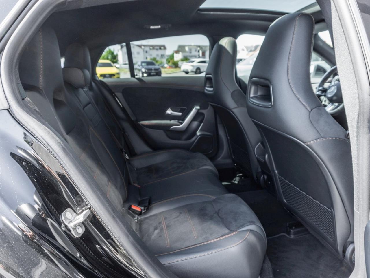 Mercedes-Benz CLA 200 SB AMG Panorama 360° Distronic EasyPack
