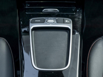 Mercedes-Benz CLA 200 SB AMG Panorama 360° Distronic EasyPack