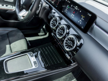 Mercedes-Benz CLA 200 SB AMG Panorama 360° Distronic EasyPack