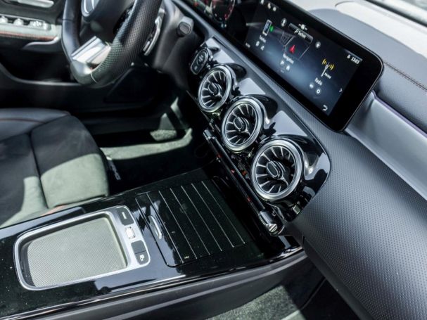 Mercedes-Benz CLA 200 SB AMG Panorama 360° Distronic EasyPack