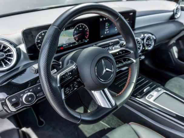 Mercedes-Benz CLA 200 SB AMG Panorama 360° Distronic EasyPack