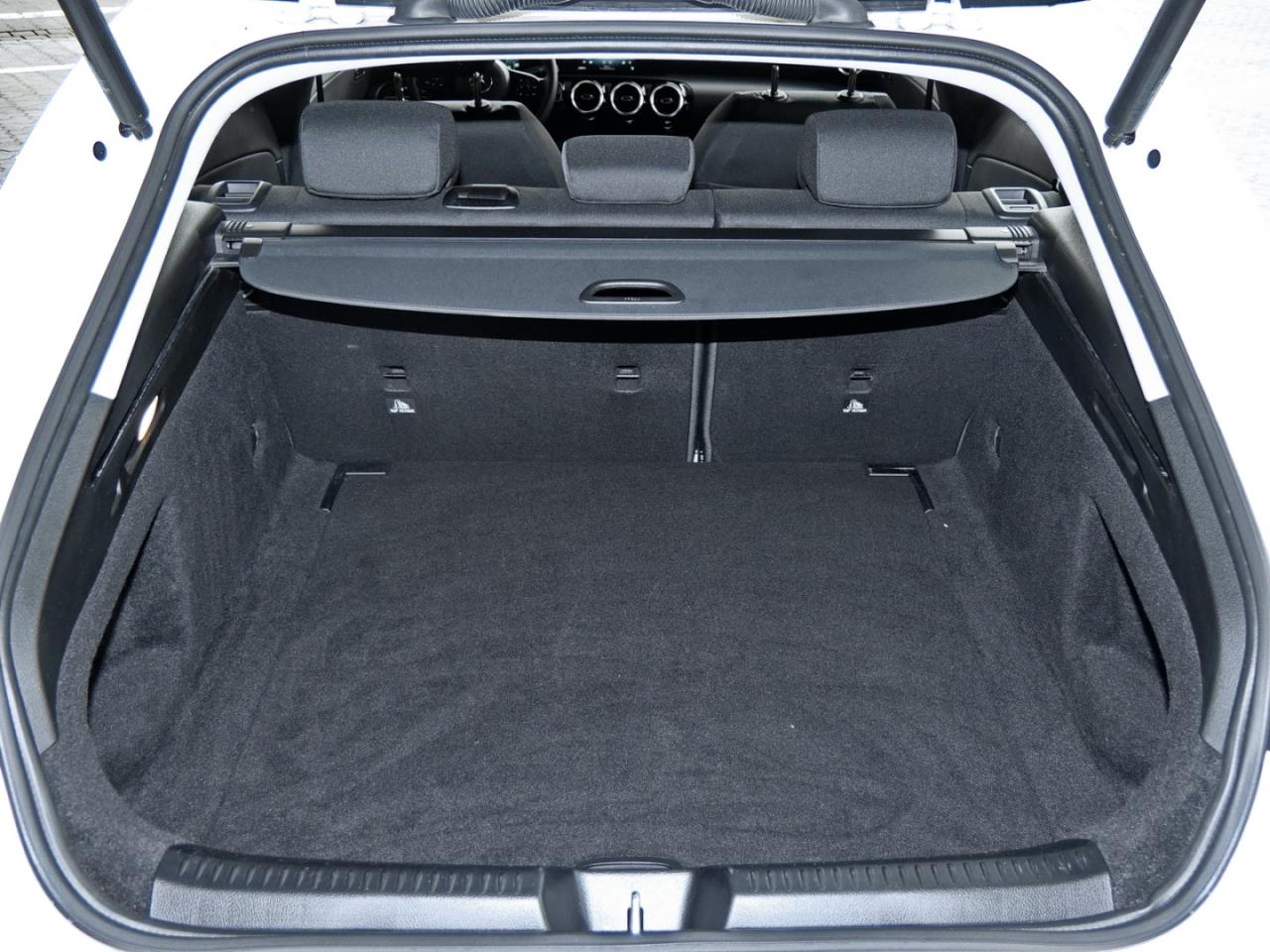 Mercedes-Benz CLA 220 d SB EasyPack Kamera AHK SpurH