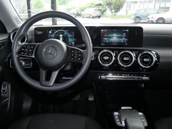 Mercedes-Benz CLA 220 d SB EasyPack Kamera AHK SpurH