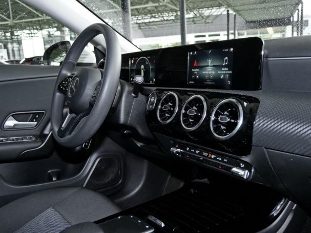 Mercedes-Benz CLA 220 d SB EasyPack Kamera AHK SpurH