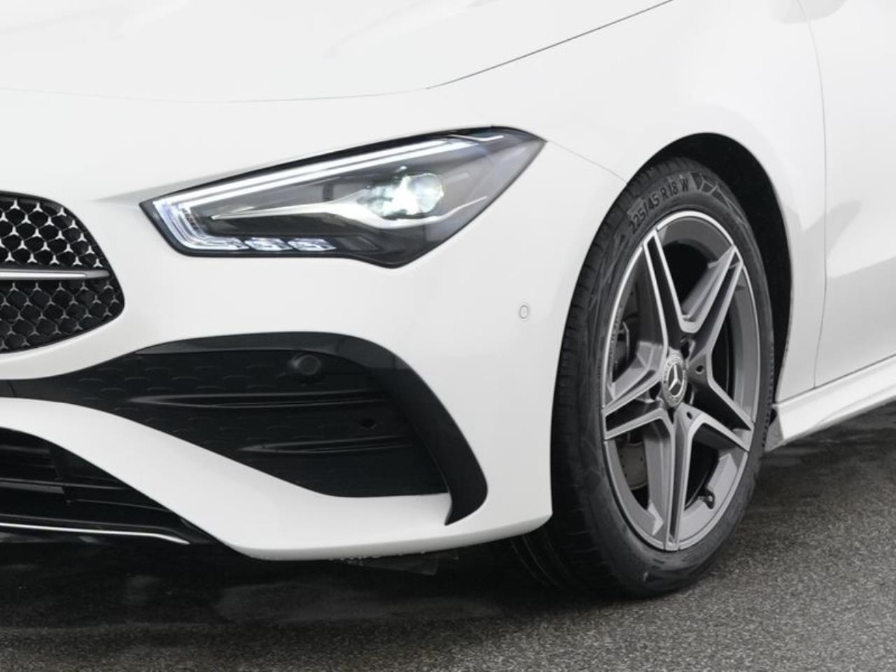Mercedes-Benz CLA 220 d SB AMG MBUXNavi-Prem. Kamera Easy-Pack