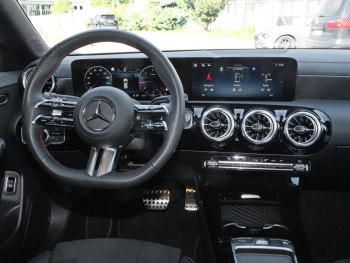 Mercedes-Benz CLA 220 d SB AMG MBUXNavi-Prem. Kamera Easy-Pack