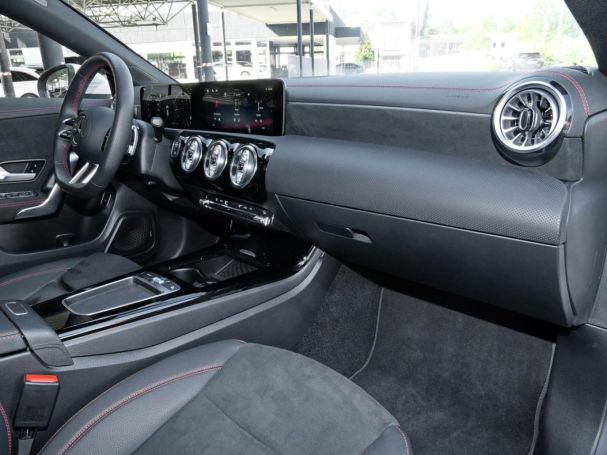 Mercedes-Benz CLA 220 d SB AMG MBUXNavi-Prem. Kamera Easy-Pack