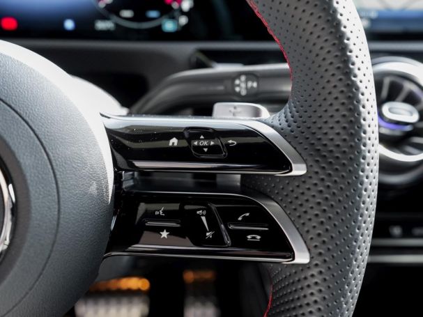 Mercedes-Benz CLA 250 4M SB AMG Distronic Burmester Navi 360°