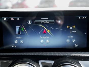 Mercedes-Benz CLA 250 4M SB AMG Distronic Burmester Navi 360°